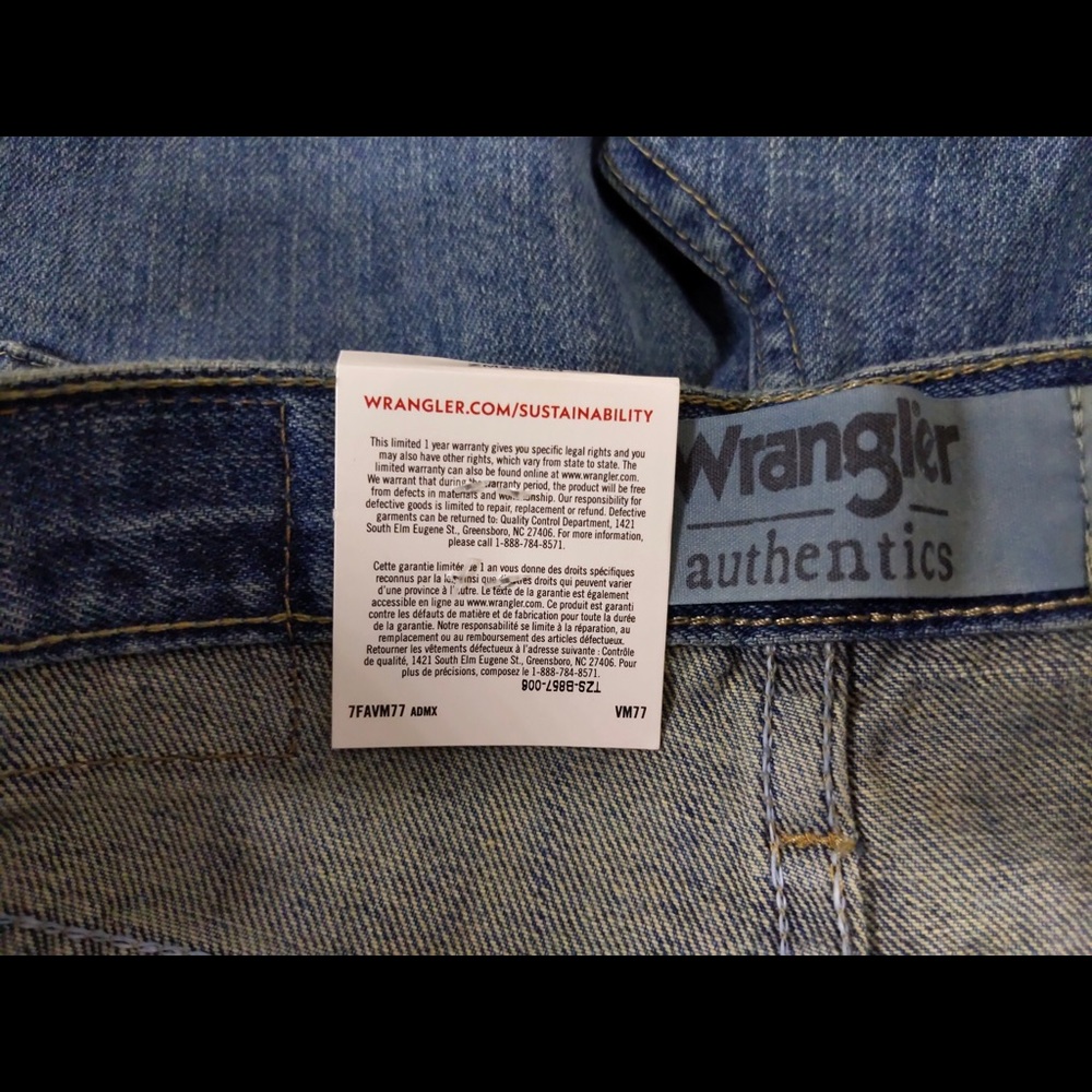 Wrangler Classic Jean Short - Picture 7 of 10